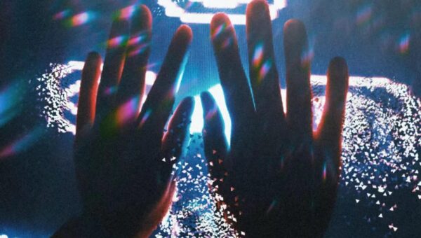 Hologram 3D chạm được đã trở thành hiện thực: Bước đột phá lịch sử trong tương tác ảo