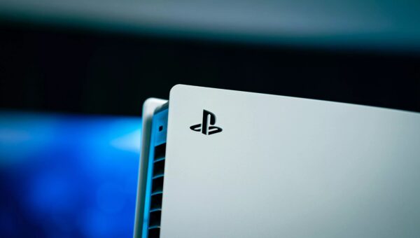 PlayStation 6 lộ diện: APU AMD Orion với RDNA 5 và Zen 6