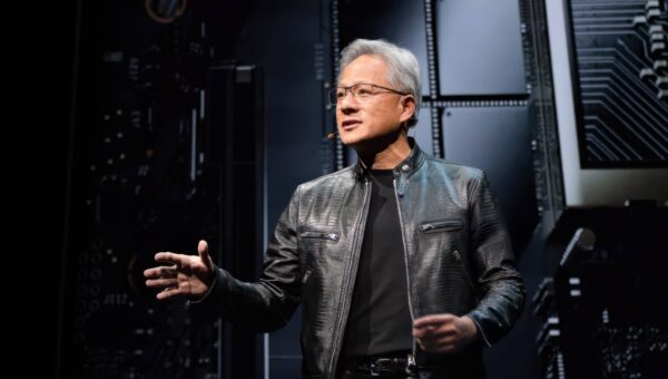 Nvidia báo cáo quý 3 kỷ lục, doanh thu 57 tỷ USD từ chip AI Blackwell