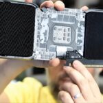 RTX PRO 6000 giá 10.000 USD vô dụng vì gãy chân PCIe