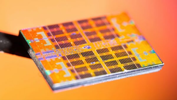 TSMC và Huawei tạm dừng giấc mơ chip 3D trên smartphone