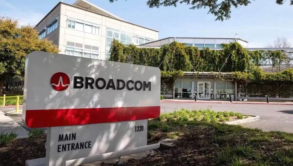 Broadcom tung chip 2nm xếp chồng thách thức vị thế Nvidia
